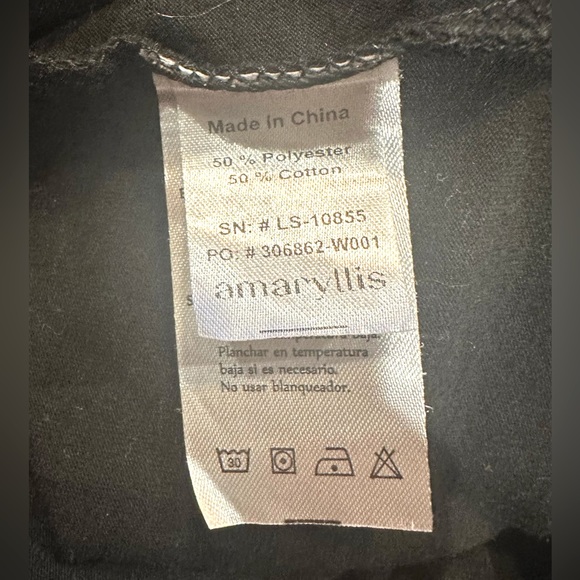 EUC Amaryllis Black Ruffle Sleeve Floral Embroidered Top Sz L - Picture 10 of 16
